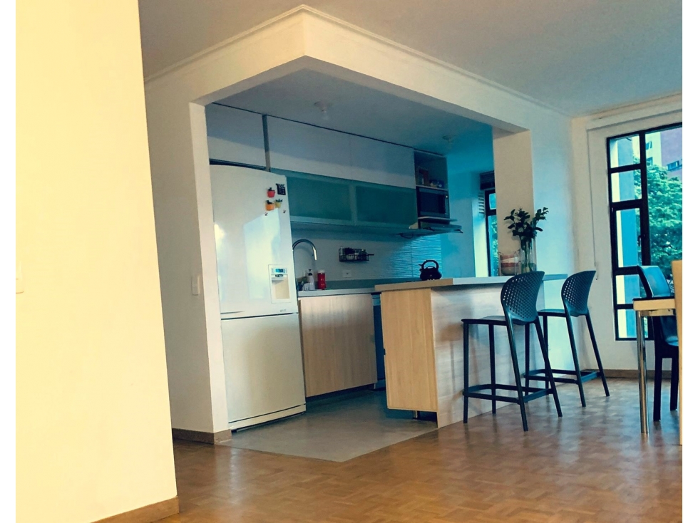 SE ARRIENDA APARTAMENTO EN CASTROPOL MEDELLIN