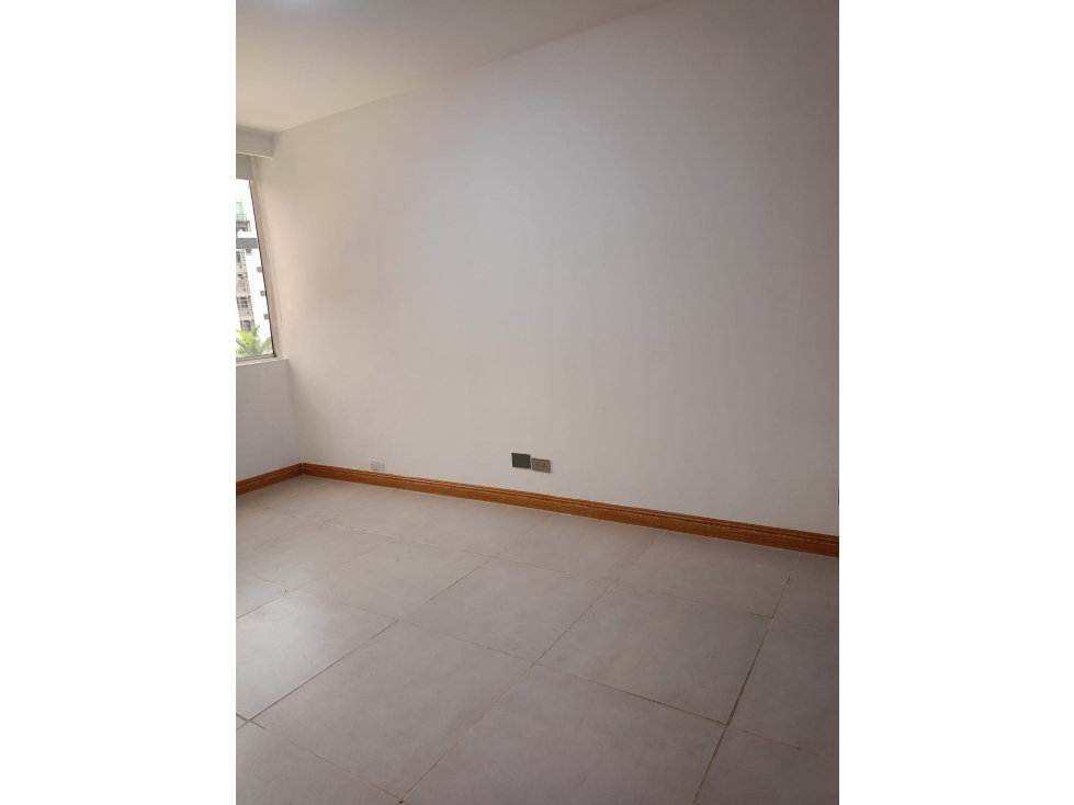 SE VENDE APARTAMENTO-LAURELES MEDELLIN — foto 4