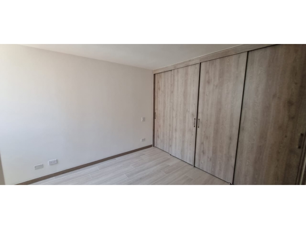 SE VENDE APARTAMENTO EN LOS COLORES MEDELLIN — foto 6