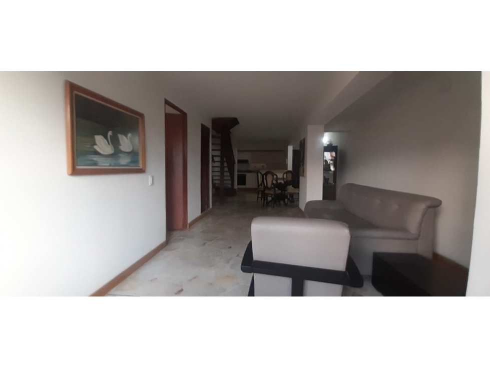 SE VENDE APARTAMENTO EN LAURELES MEDELLIN — foto 4