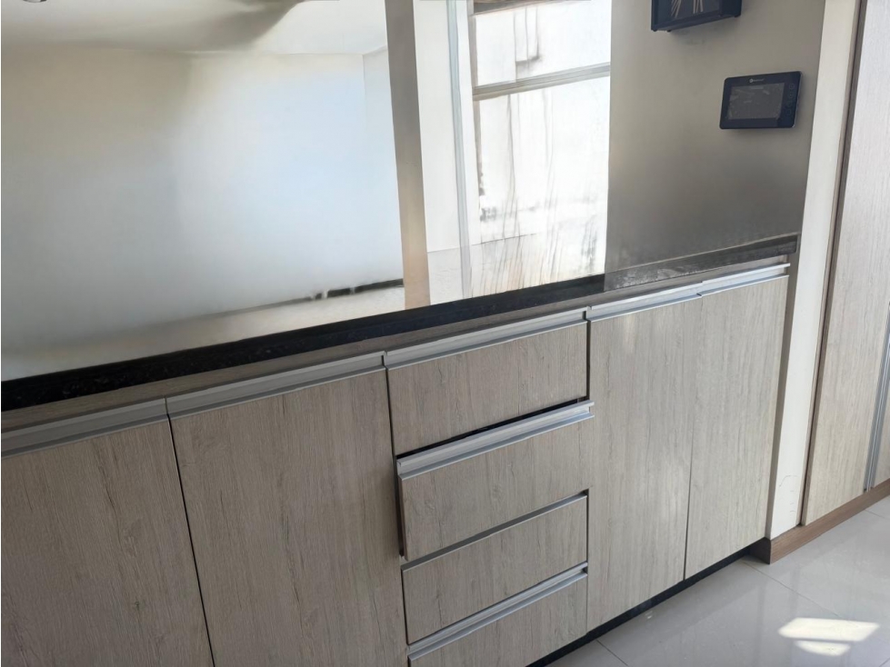 SE VENDE APARTAMENTO SEGUNDO PARQUE EN LAURELES MEDELLIN — foto 6