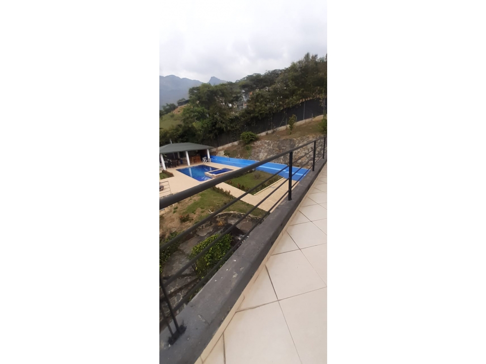 SE ARRIENDA FINCA EN COPACABANA LIMONAR ANTIOQUIA - 2