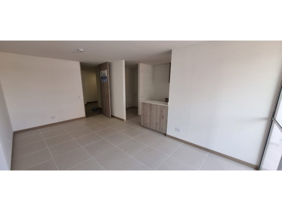 SE VENDE APARTAMENTO EN LOS COLORES MEDELLIN — foto 3