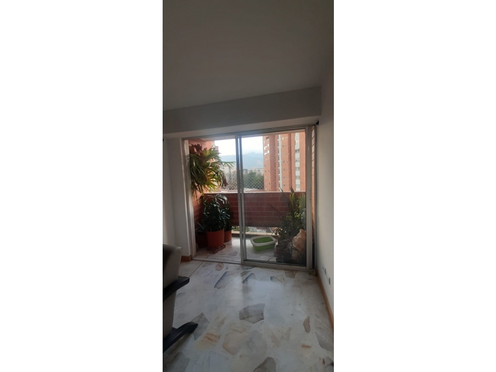 SE VENDE APARTAMENTO EN LAURELES MEDELLIN — foto 6