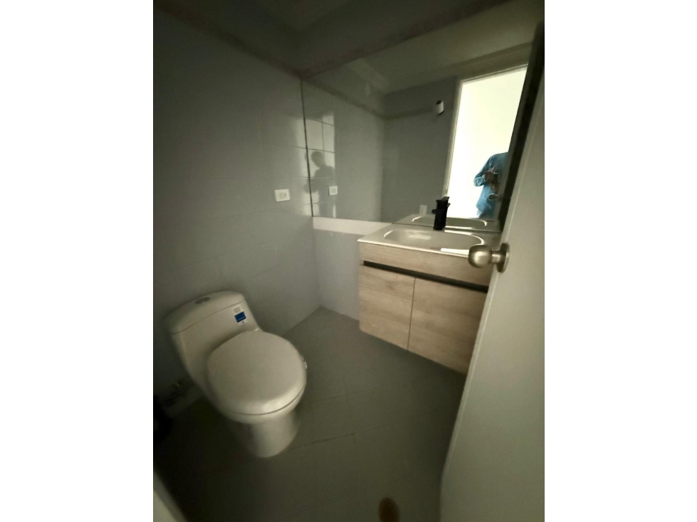 SE VENDE APARTAMENTO-LAURELES MEDELLIN — foto 6