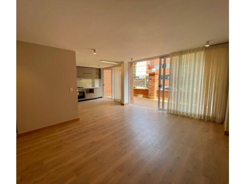 VENDO APARTAMENTO EN PRIMER PARQUE DE LAURELES MEDELLÍN