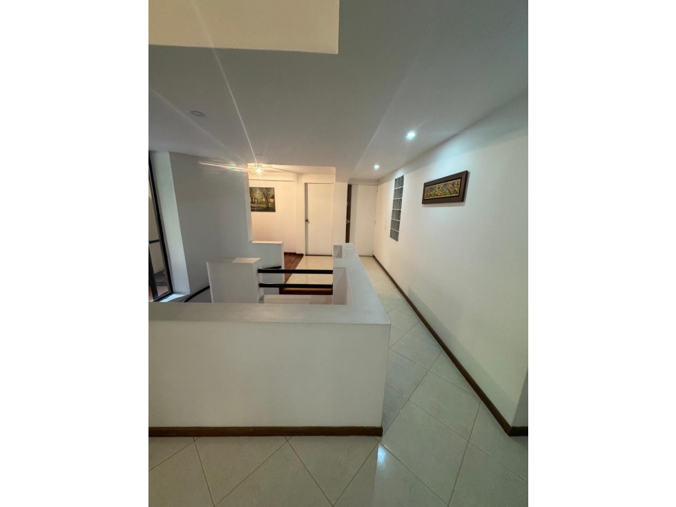 SE VENDE APARTAMENTO DÚPLEX EN EL POBLADO — foto 5