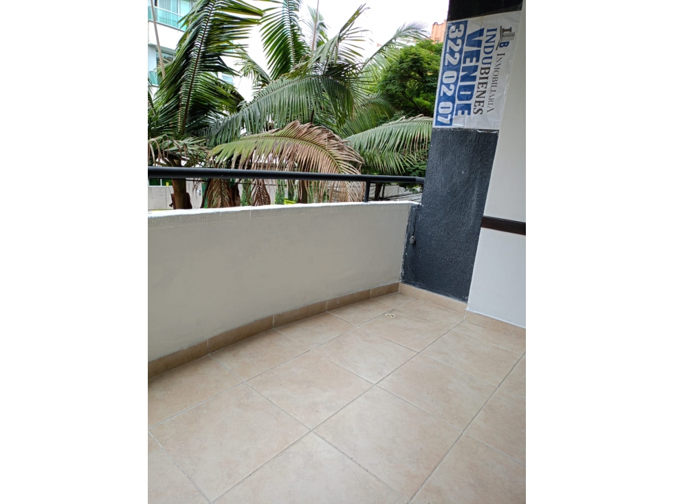 SE VENDE APARTAMENTO EN LAURELES MEDELLIN — foto 4