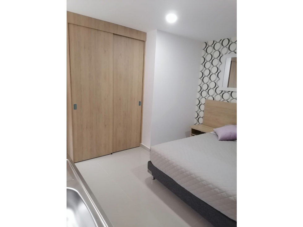 SE ARRIENDA HABITACION EN LAURELES MEDELLIN — foto 5