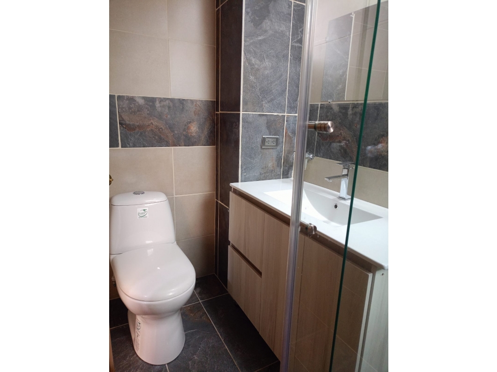 SE VENDE APARTAMENTO-LAURELES MEDELLIN — foto 6