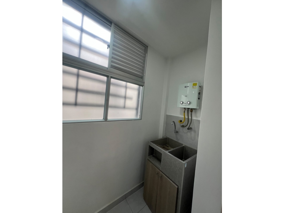 SE ARRIENDA APARTAMENTO EN BOSTON MEDELLIN — foto 6