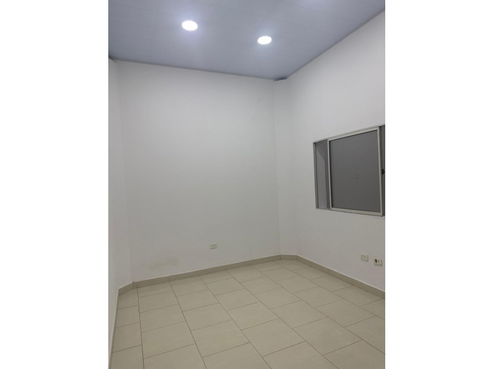 SE ARRIENDA CASA EN LAURELES MEDELLIN — foto 6