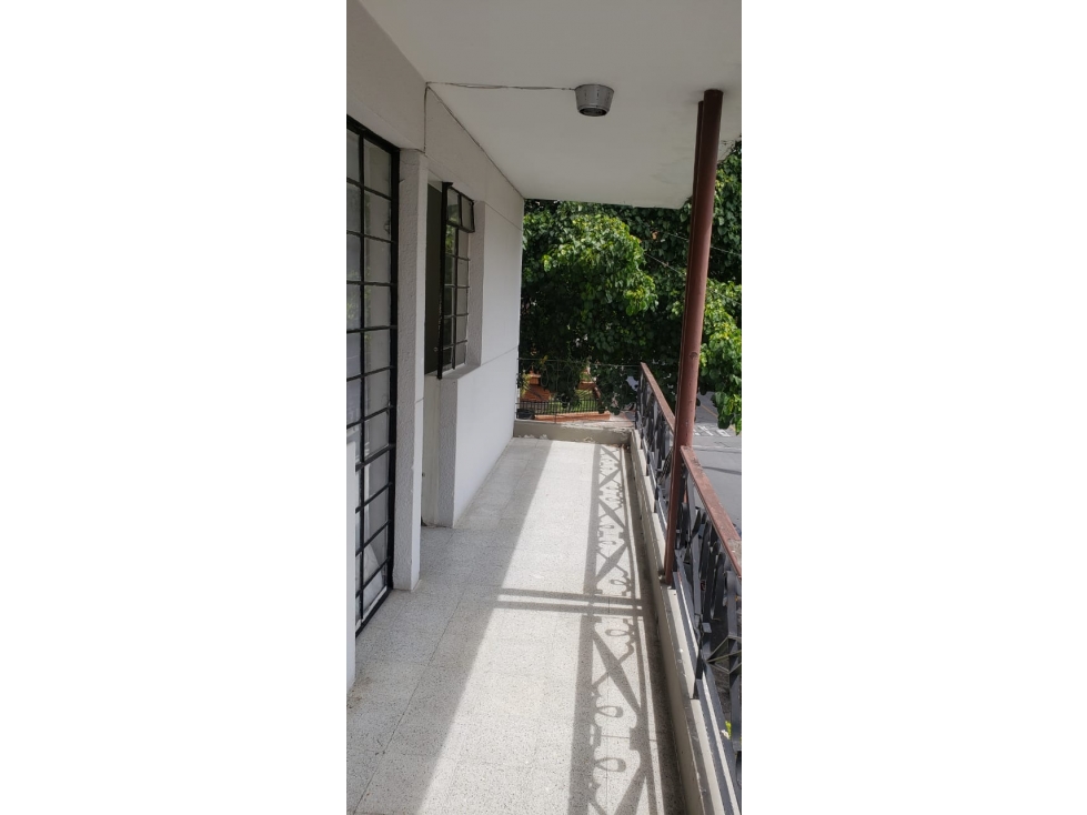 SE VENDE CASA LOTE EN LAURELES MEDELLIN SEGUNDO PARQUE — foto 5