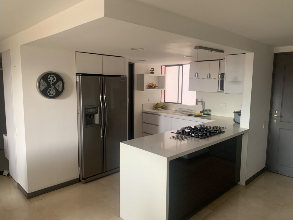 SE VENDE APARTAMENTO EN LAURELES MEDELLIN — foto 5