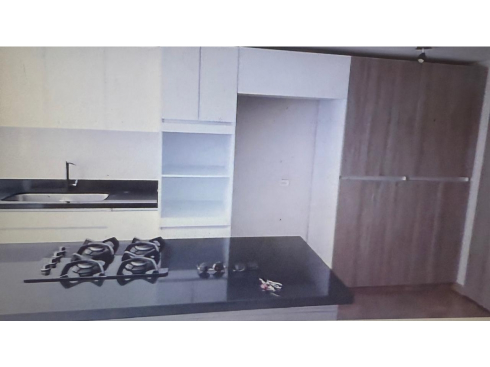SE VENDE APARTAMENTO EN LAURELES — foto 4