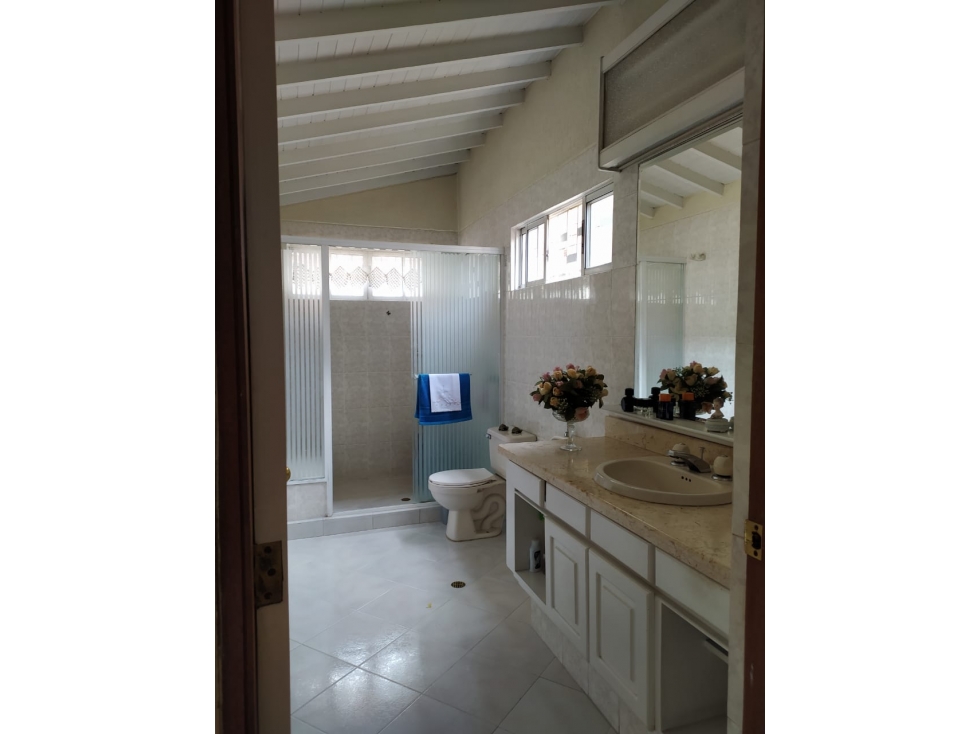 SE ARRIENDA CASA COMERCIAL EN LAURELES — foto 6