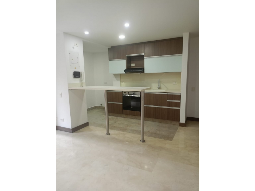 SE VENDE APARTAMENTO EN LAURELES MEDELLIN — foto 3