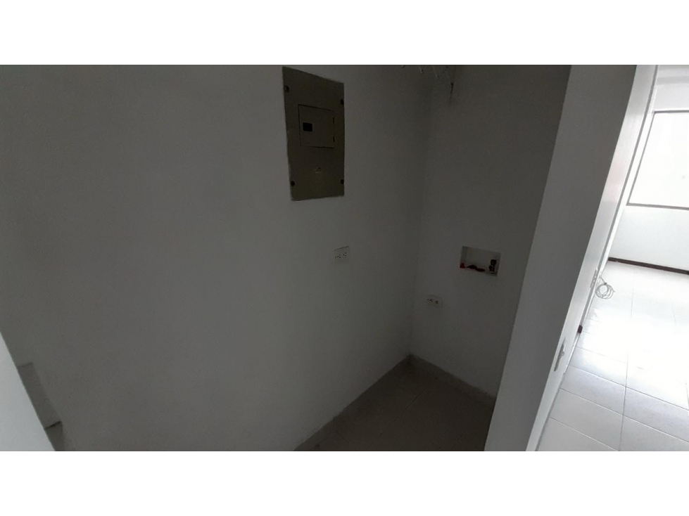 SE VENDE APARTAMENTO-LAURELES LORENA MEDELLIN — foto 3