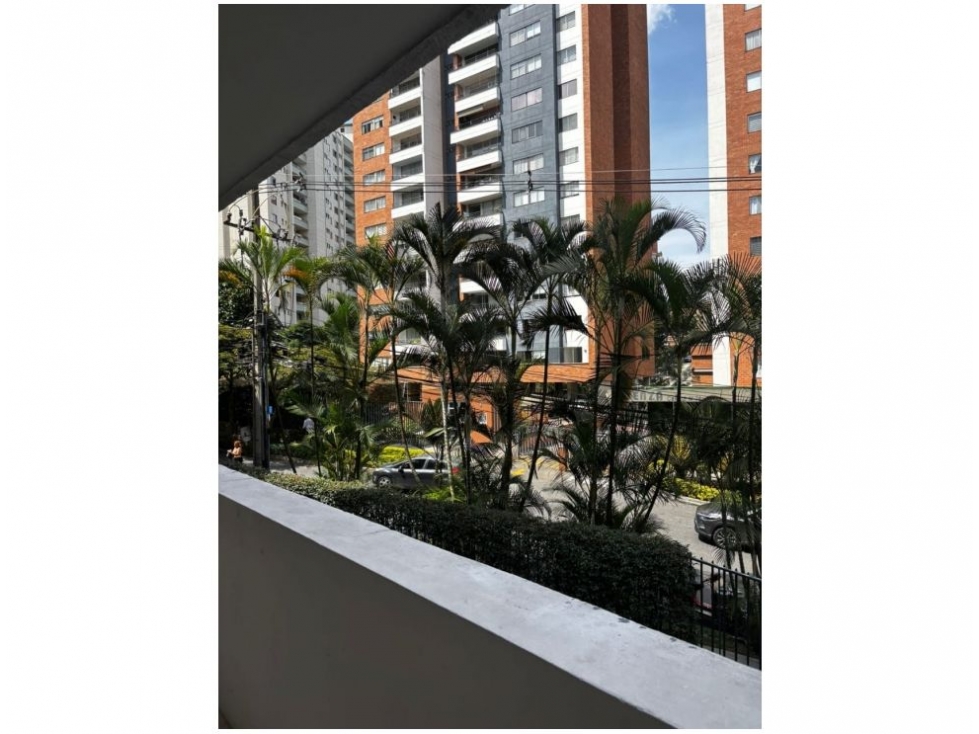 SE VENDE APARTAMENTO EN SECTOR LOMA DE LOS BERNAL