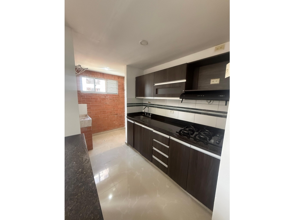 SE VENDE APARTAMENTO EN EL PRIMER PARQUE DE LAURELES MEDELLIN — foto 3