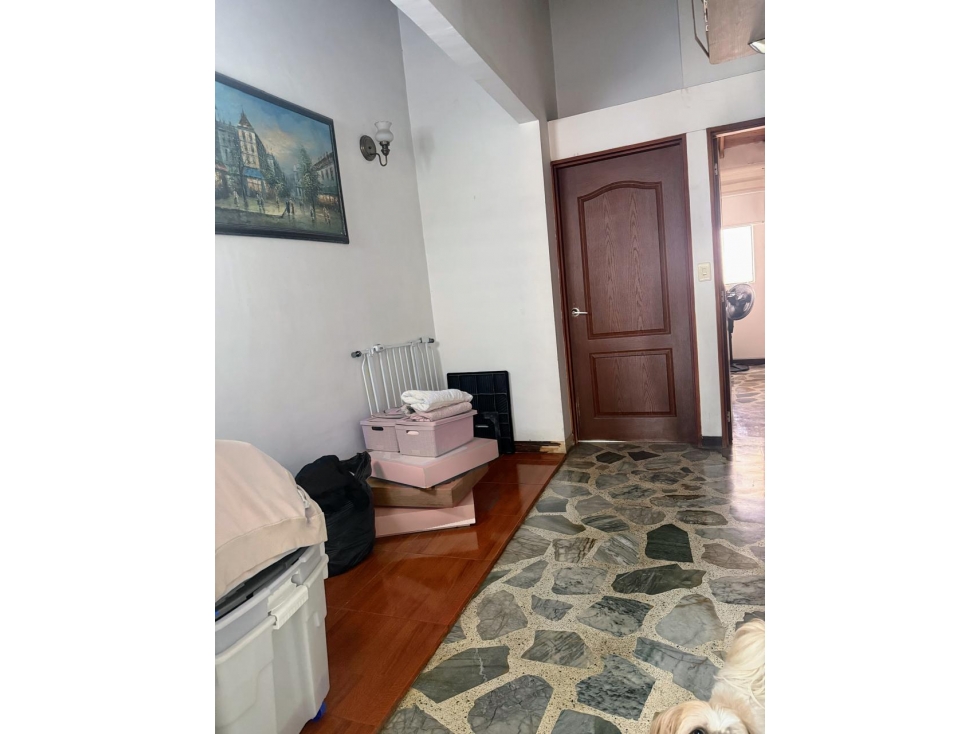 SE VENDE APARTAMENTO EN LAURELES MEDELLIN — foto 5