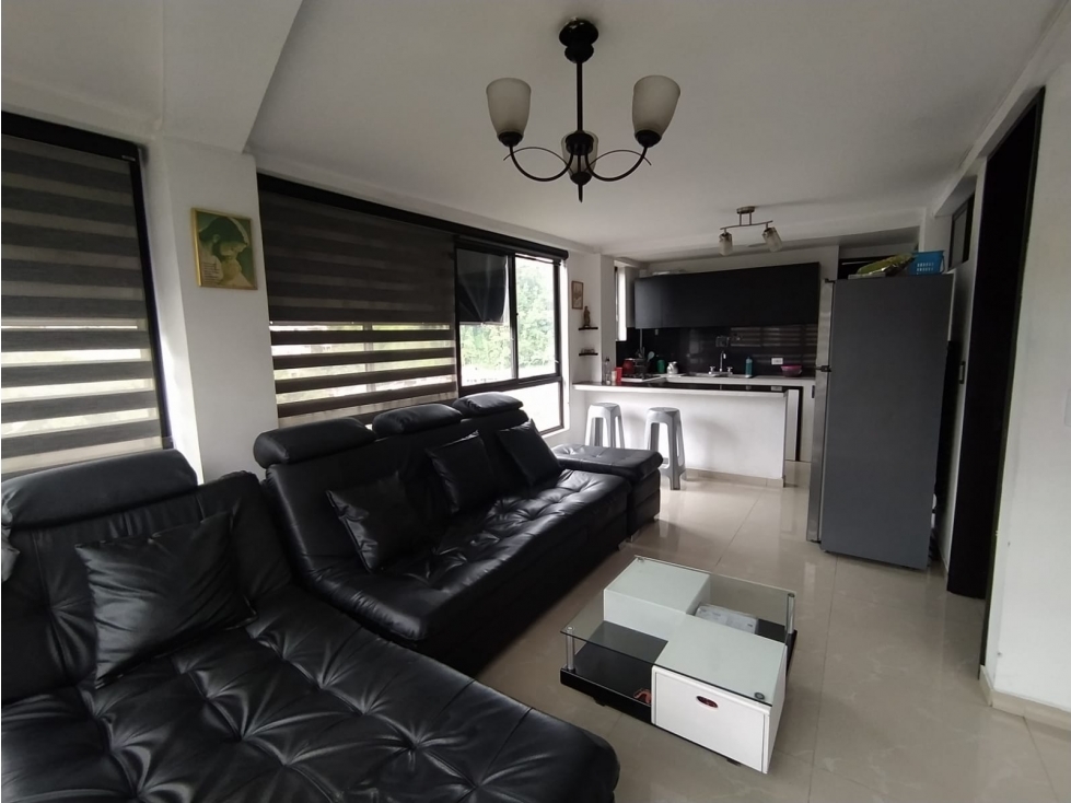 VENTA CASA CON RENTA EN PERALONSO
