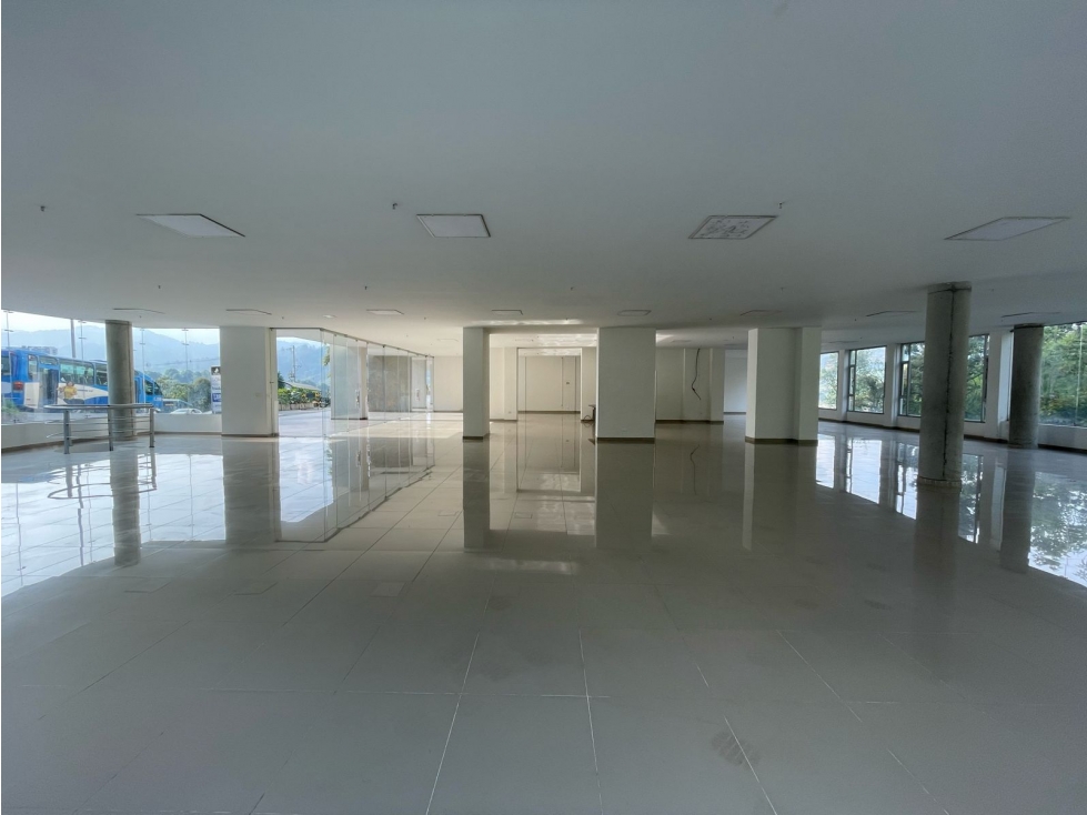 VENTA LOCAL COMERCIAL SECTOR BATALLON