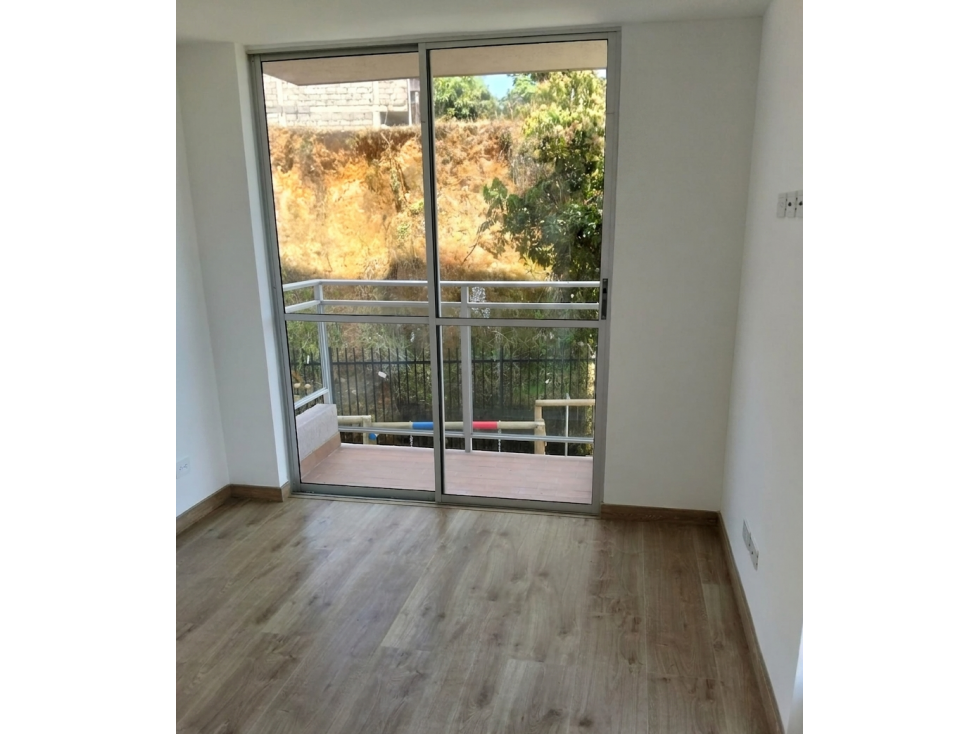 VENTA APARTAMENTO EN CHIPRE — foto 4