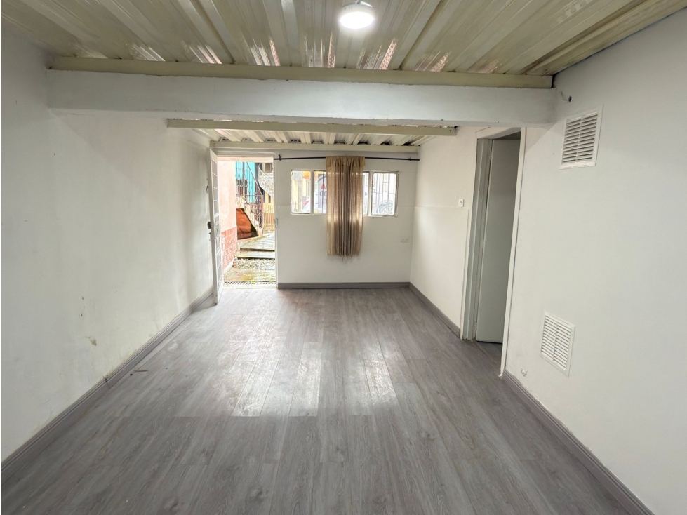 ARRIENDA APARTAMENTO EN MINITAS