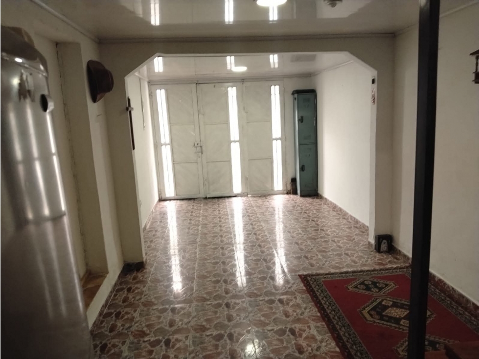 VENTA CASA CON RENTA EN VILLAHERMOSA