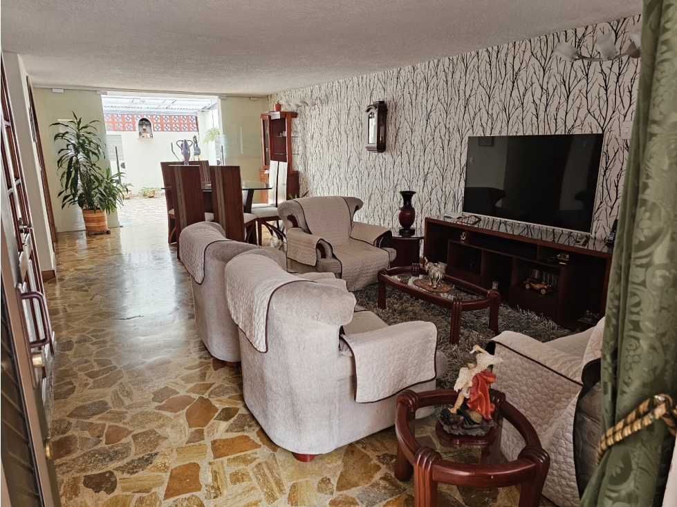 VENTA CASA CON RENTA EN LA RAMBLA