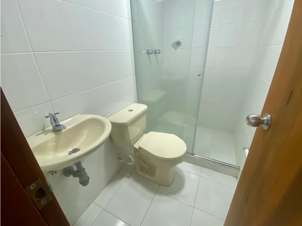 VENDE APARTAMENTO EN CHIPRE — foto 4