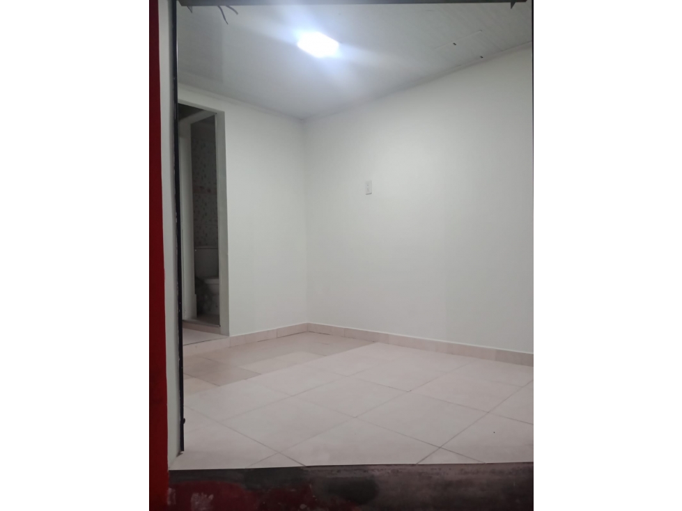 ARRIENDA LOCAL ASUNCION — foto 4