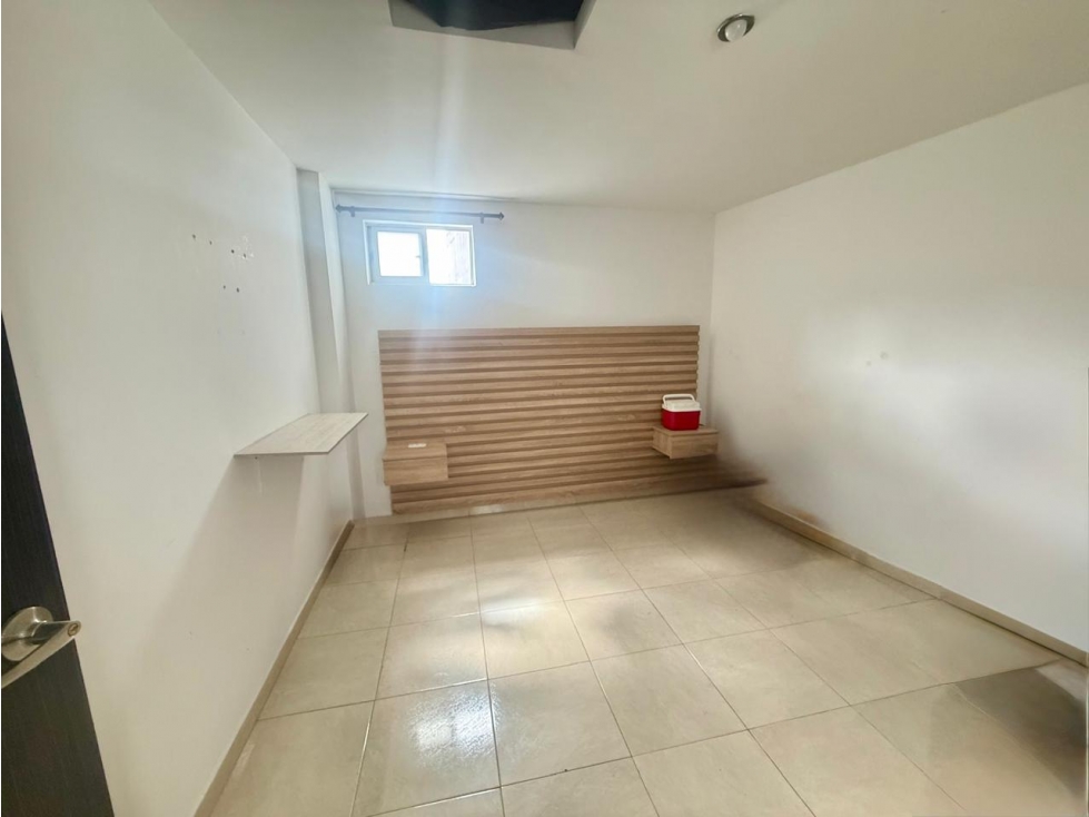 VENDE APARTAMENTO EN CHIPRE — foto 4