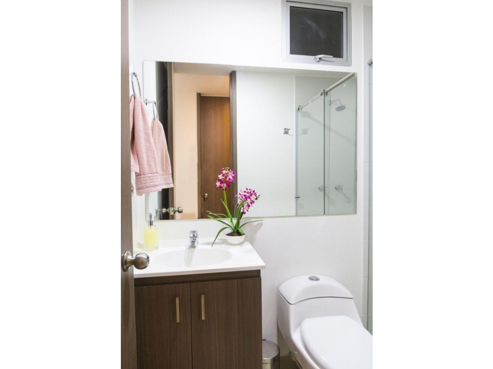 ARRIENDA APARTAMENTO AMOBLADO EN LA AVENIDA KEVIN ÁNGEL — foto 3