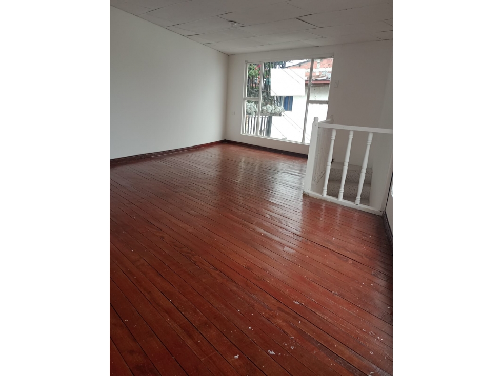 VENTA CASA CON RENTA CERVANTES — foto 2