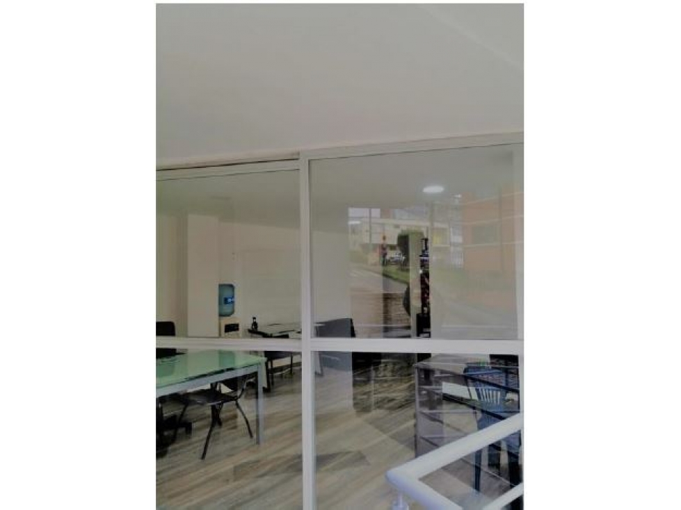 VENTA LOCAL ALTA SUIZA — foto 2