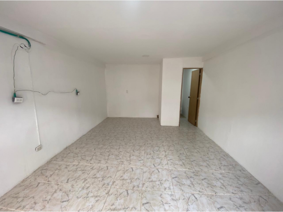 ARRIENDA LOCAL COMERCIAL ALTA SUIZA — foto 3