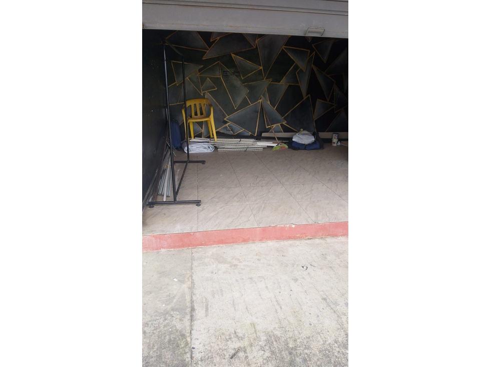 ARRIENDA LOCAL COMERCIAL PALO NEGRO — foto 4