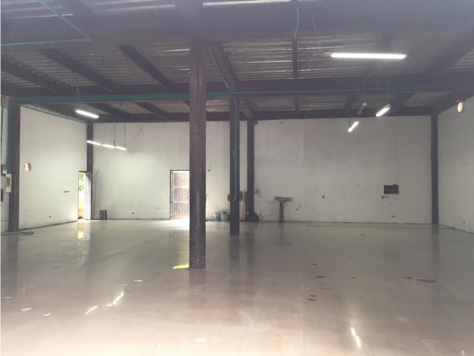ARRIENDA BODEGA VIA PANAMERICANA - 2
