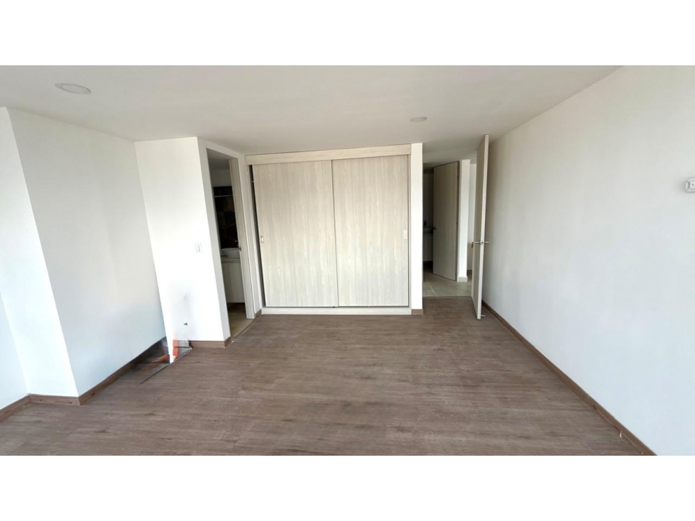 VENTA APARTAMENTO EN CHIPRE — foto 2