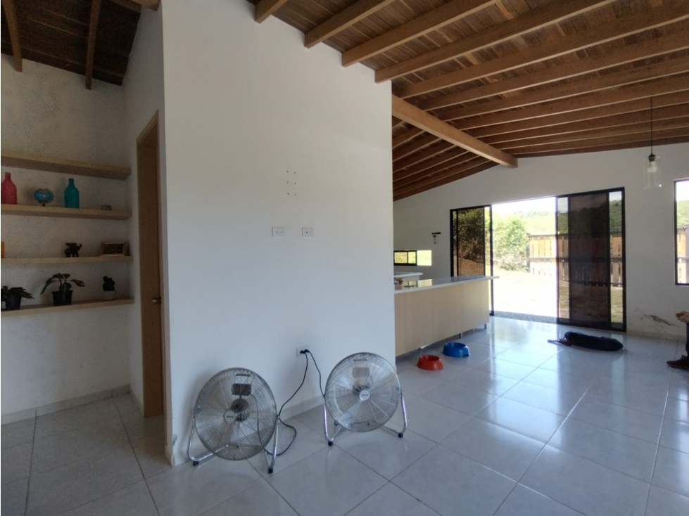 VENDE CASA CAMPESTRE KM 46 VIA MEDELLIN - 4