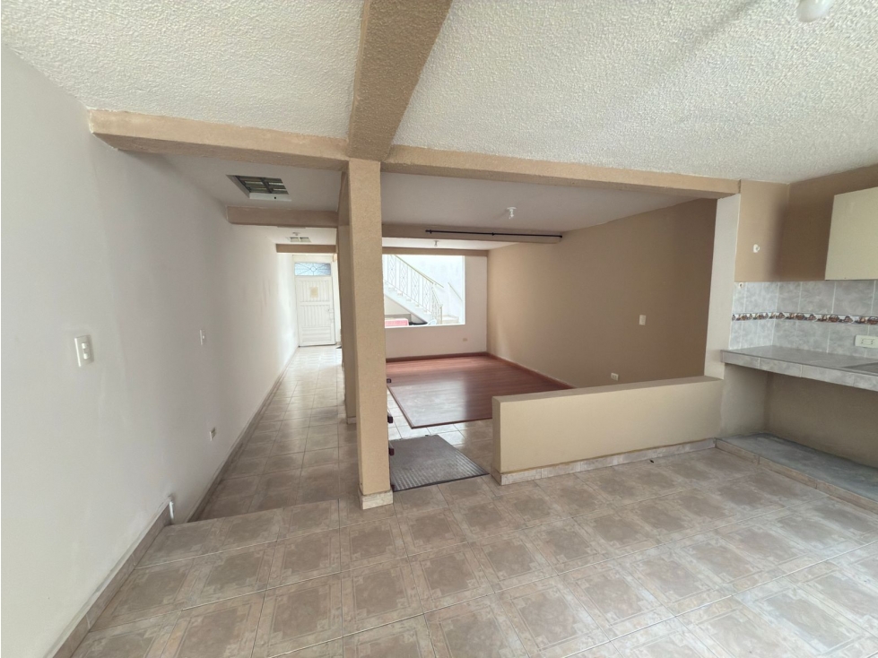 VENTA CASA CON RENTA VILLAMARIA — foto 2