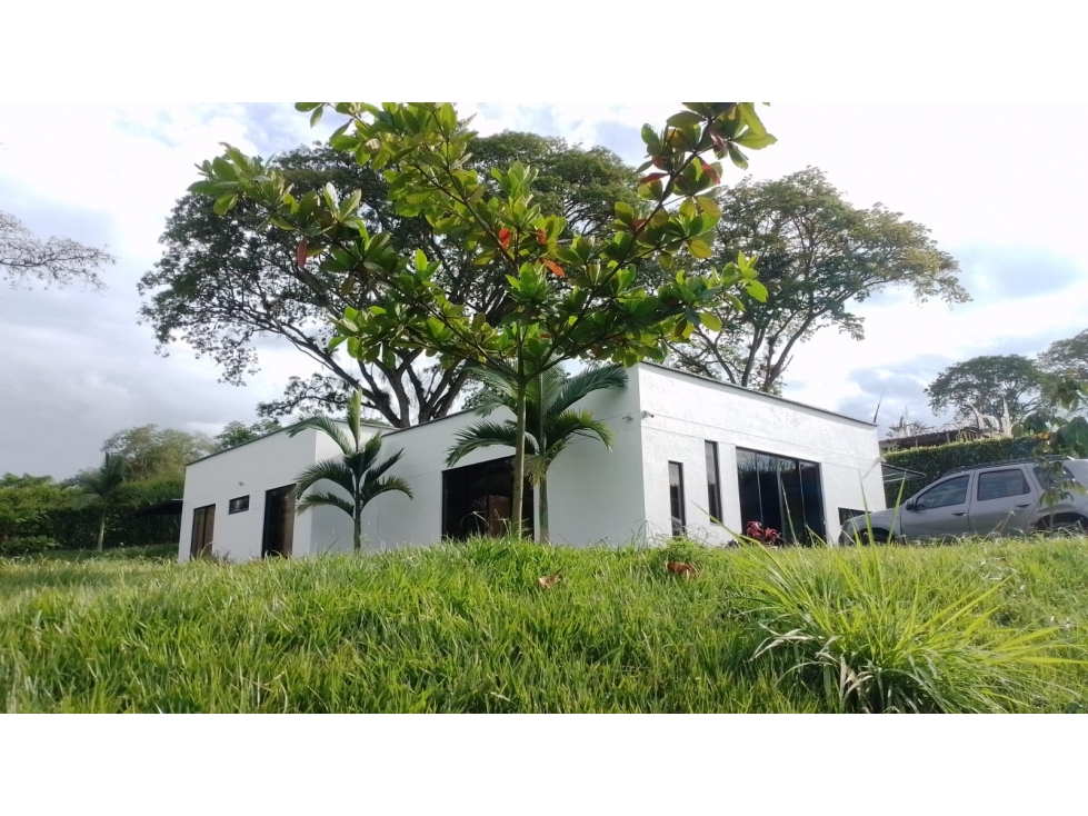 VENDE CASA CAMPESTRE KM 46 VIA MEDELLIN - 5