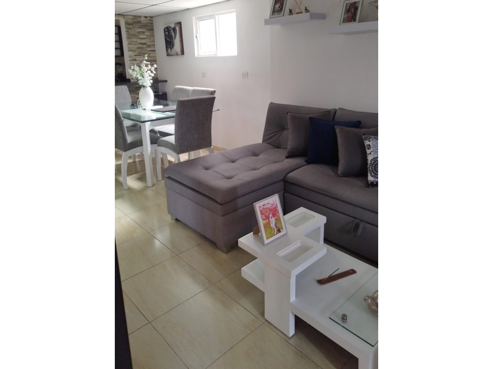 VENTA CASA CON RENTA EN ALTOS DE CAPRI