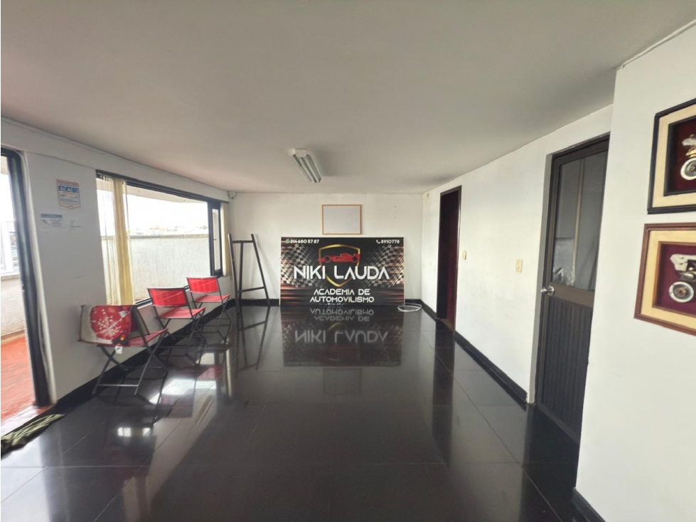 ARRIENDA LOCAL DUPLEX COMERCIAL EN EL CABLE