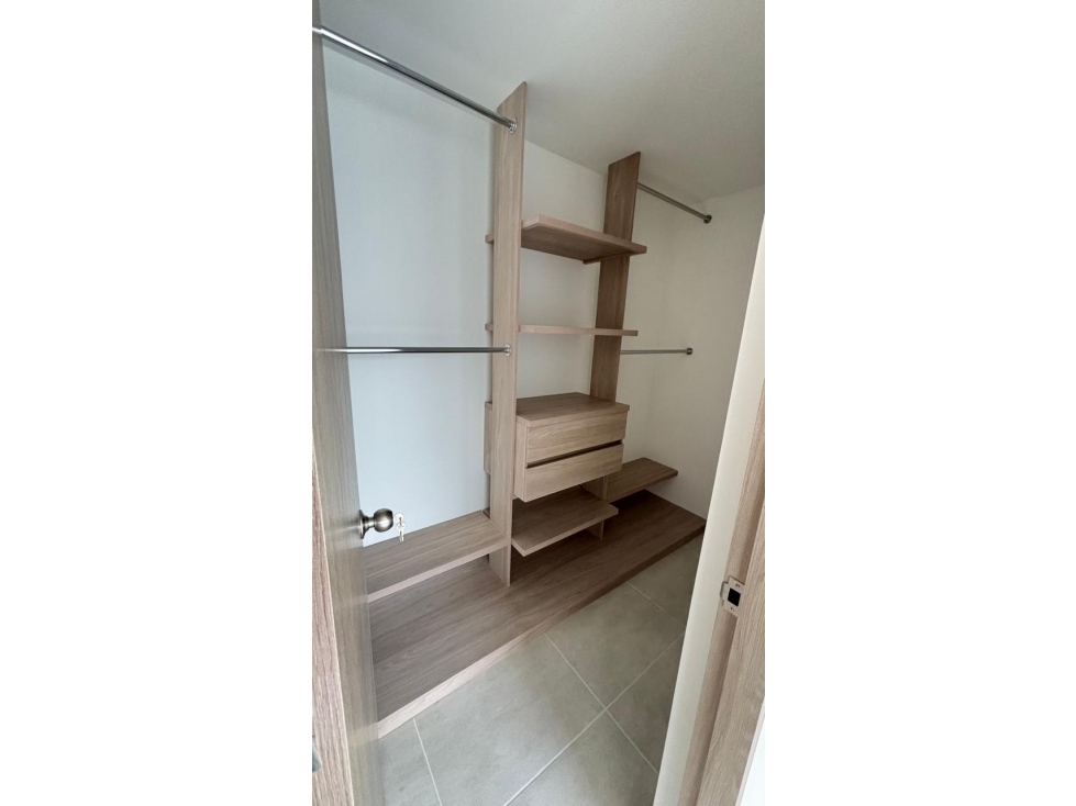 VENTA APARTAMENTO BAJA SUIZA SECTOR LAURELES — foto 5