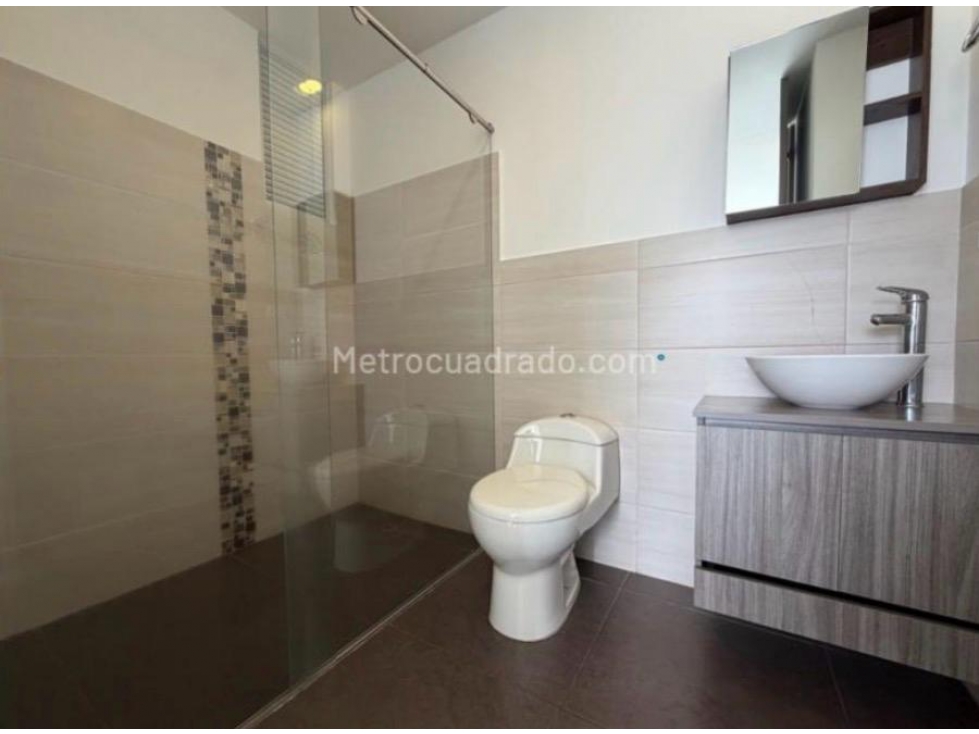 VENDE APARTAMENTO EN MILAN — foto 3