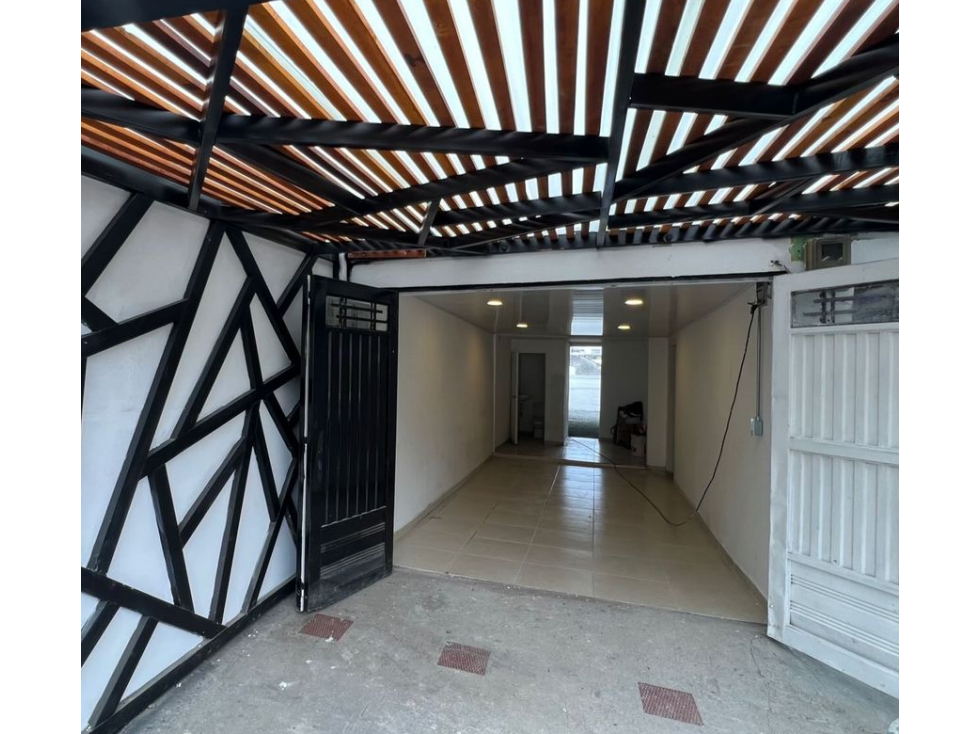 ARRIENDA LOCAL COMERCIAL EN ALTA SUIZA