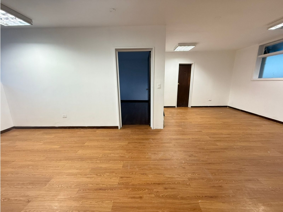 ARRIENDA OFICINA EN BELÉN — foto 6
